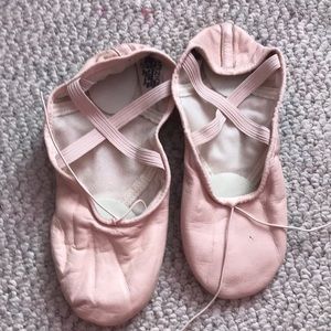 Ballet shoes